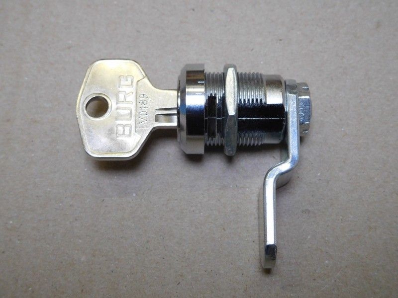 ZA185 – zámek kasičky vysavače