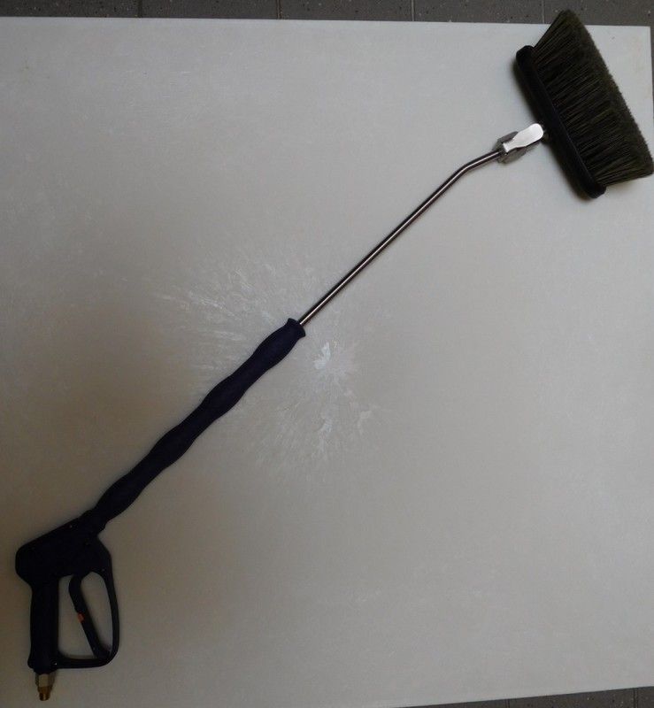 MP2 – Mycí pistole s násuvným kartáčem