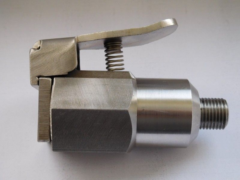 V3 – spojka kartáče pistole včetně hlavice trysky s krytkou