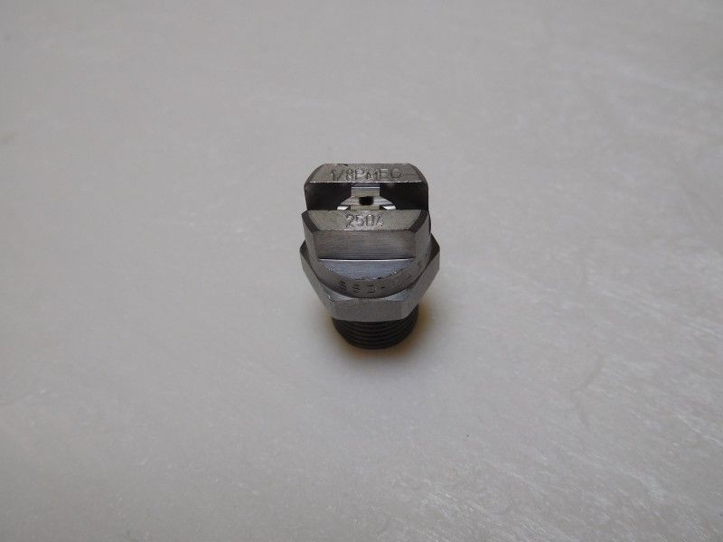 TR200 – tryska 1/8“ – kartáče (pro KA 51)