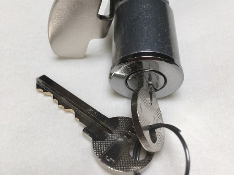 ZA9 – Zámek k ovládacímu panelu CW 100